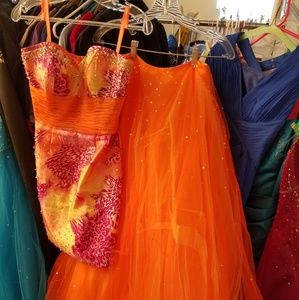 Mari  Lee Orange 2 piece size 3/4